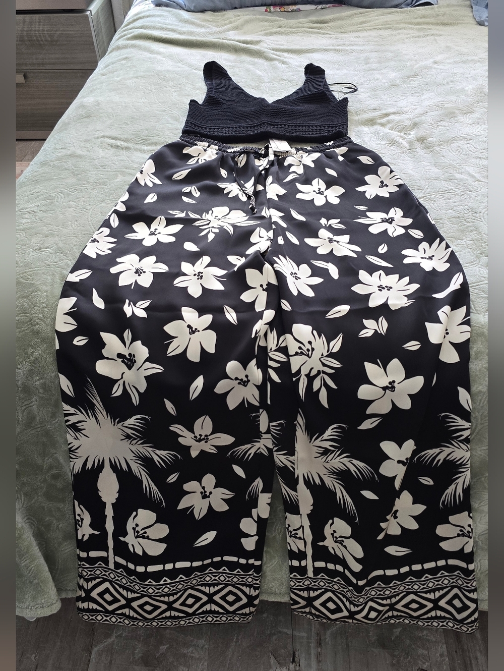 House Of Harow 1960 Women's Black & White Floral Wide-Leg Set Size Small